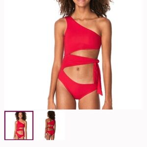 sz 12 but fits sz 10 Submarine 1pc Red Side Tie Swimsuit fits sz 10. Is sz 12
